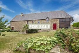 Detached Country House with Open Views