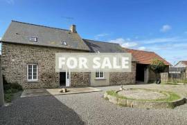 Detached Country House with Outbuildings