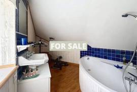 Detached Country House in Bucolic Rural Setting