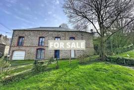 Detached Country House in Bucolic Rural Setting