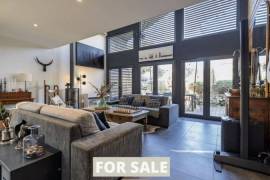 19th Century Property With Swimming Pool 19th Century Property With Swimming Pool