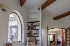 Detached Country House with Mature Gardens