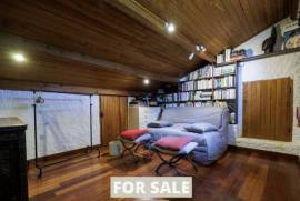 Detached Country House with Mature Gardens