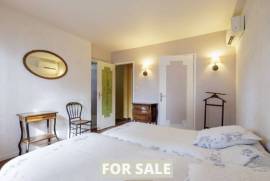 Detached Country House with Mature Gardens