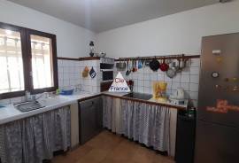 Detached House with Garden, Lovely Family Home