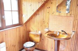 Detached Country House with Landscaped Garden