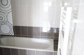 Detached Country House with Landscaped Garden