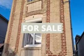 Town House with Garden in Good Order