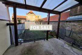 Town House with Garden in Good Order