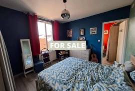 Town House with Garden in Good Order