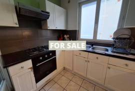 Town House with Garden in Good Order