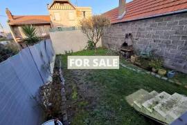 Town House with Garden in Good Order