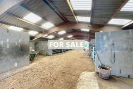 Equestrian Property on 19 Hectares of Land