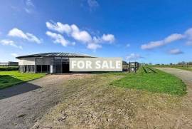 Equestrian Property on 19 Hectares of Land