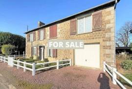 Detached Country House with Outbuildings and Open Views