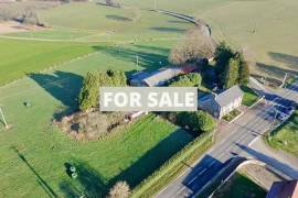 Detached Country House with Outbuildings and Open Views