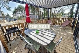 Leisure Property in Resort by the Coast Leisure Property in Resort by the Coast