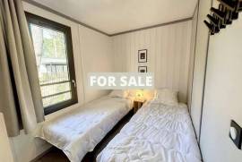 Leisure Property in Resort by the Coast Leisure Property in Resort by the Coast