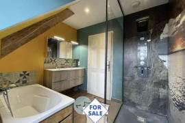 Detached Country House with Outbuildings