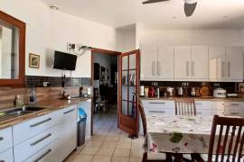 Charming Single Storey Villa With Swimming Pool