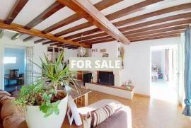 Detached Country House with Outbuildings