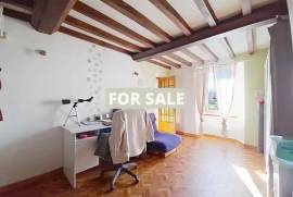 Detached Country House with Outbuildings