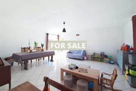 Detached Country House with Outbuildings