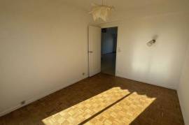 Apartment with Balconies and Sea View