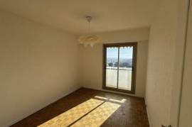 Apartment with Balconies and Sea View