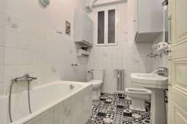 Beautiful Apartment in Heart of Town