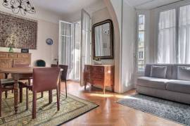 Beautiful Apartment in Heart of Town