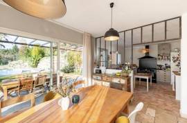 Stunning Detached House with Swimming Pool Stunning Detached House with Swimming Pool