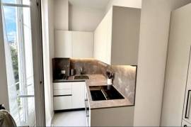 Lovely Apartment in Delightful Building