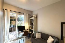 Beautiful Apartment with Outside Space