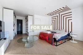 Town House in Good Order in Coastal Resort