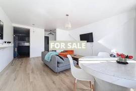 Town House in Good Order in Coastal Resort