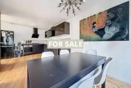 Town House in Good Order in Coastal Resort