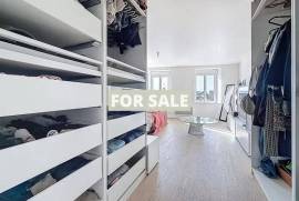 Town House in Good Order in Coastal Resort