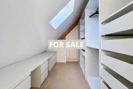 Detached Villa with Swimming Pool and Sea View