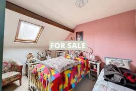 Detached Country House with Outbuildings Detached Country House with Outbuildings