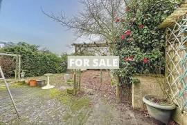 Detached Country House with Outbuildings Detached Country House with Outbuildings