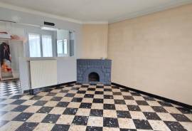 Town House with Nice Accommodation