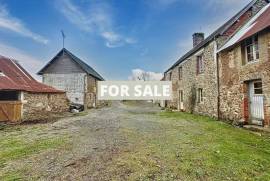 Former Farm House with Two Guest Gites