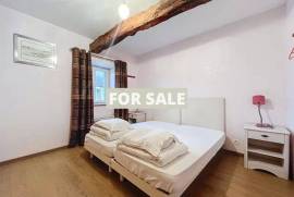 Former Farm House with Two Guest Gites