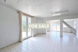 Detached House 50m from the Beech