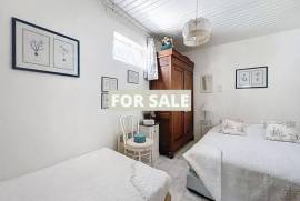 Detached House 50m from the Beech