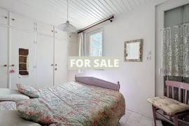 Detached House 50m from the Beech