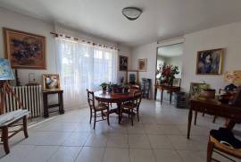 Villa With Garden, Swimming Pool And Independent Studio