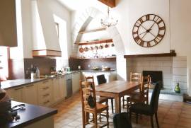 Manor House with Swimming Pool