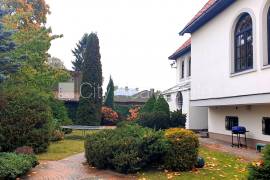 Detached house for rent in Riga, 400.00m2
